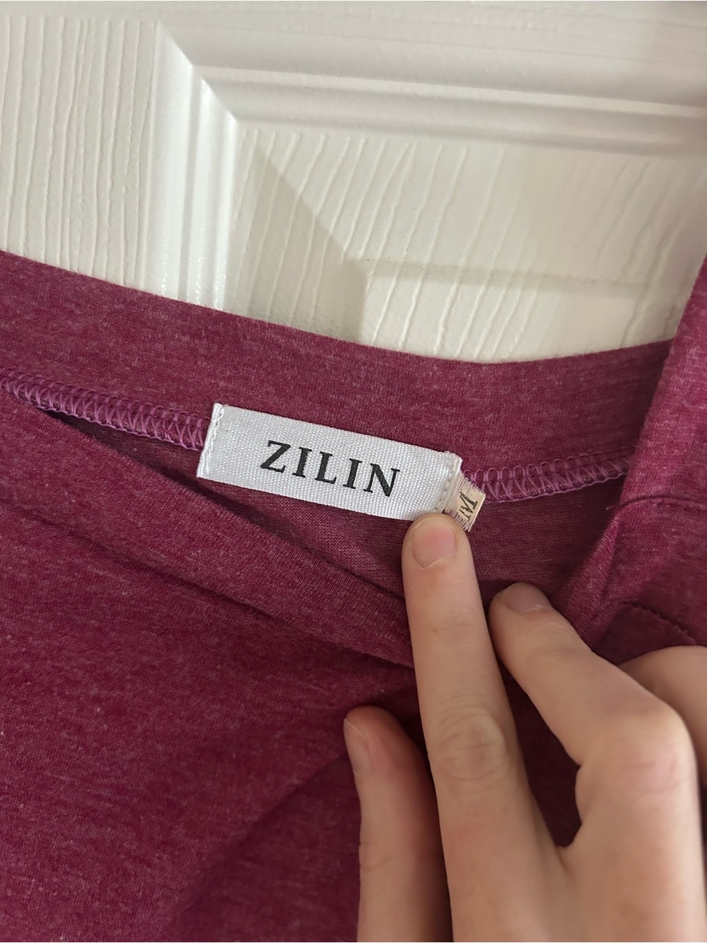 Zilin Cold Shoulder Twist Hem Size Medium Purple Short Sleeve Top - Picture 3 of 4